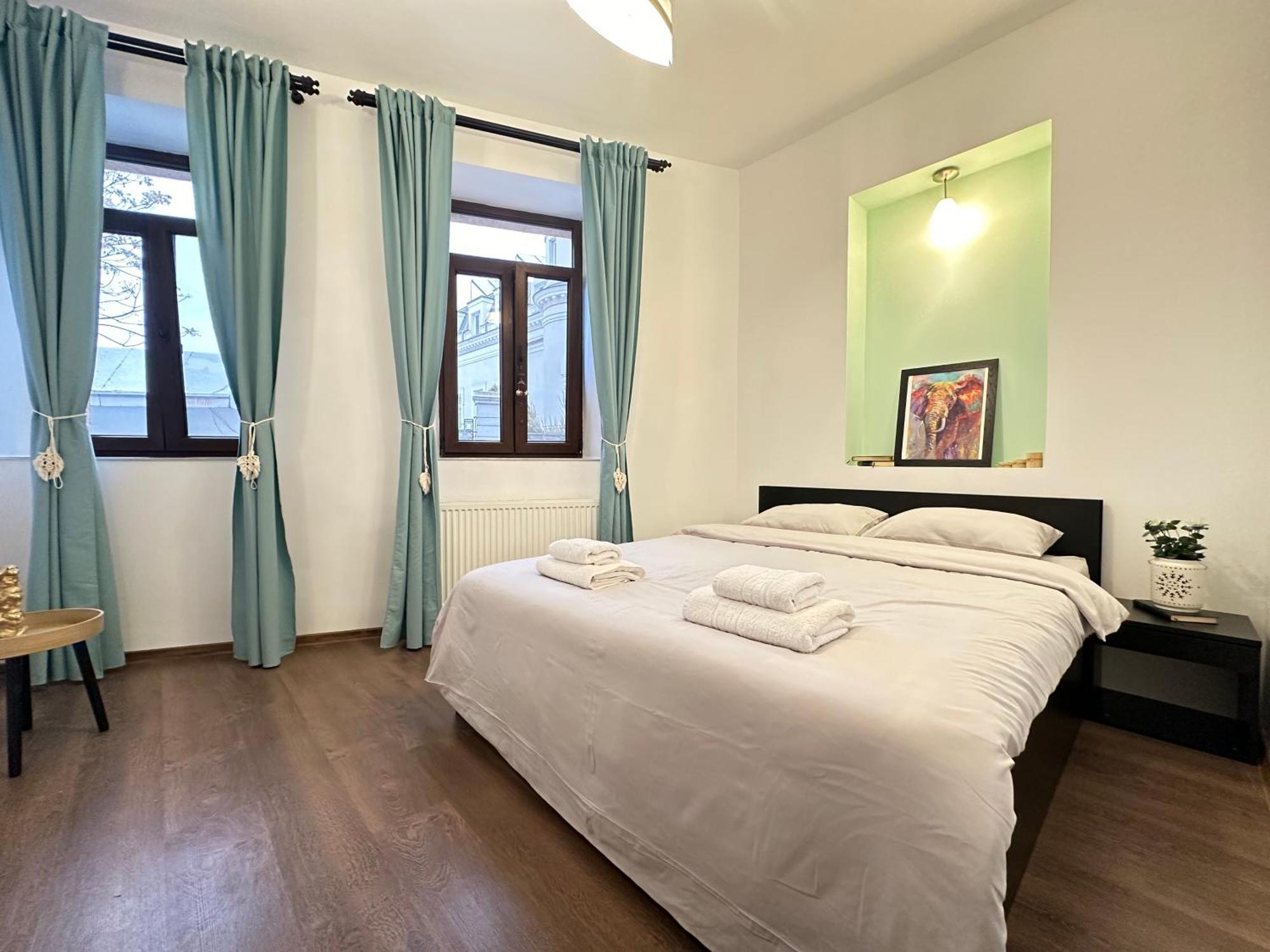 Holiday Apartments Bucureşti Ngoại thất bức ảnh